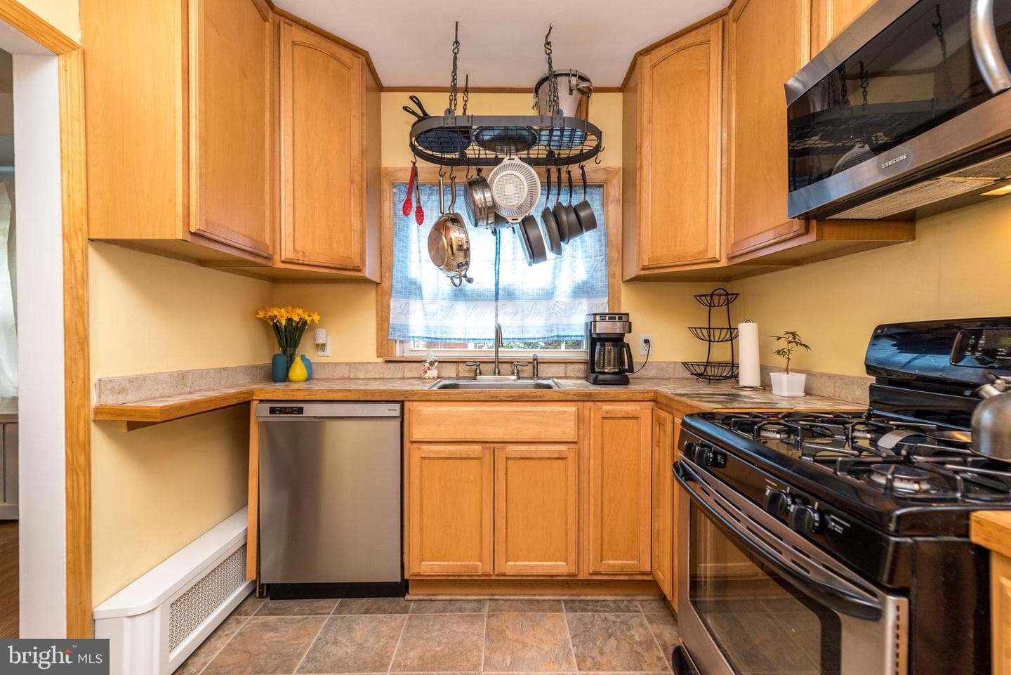 420 Passmore Street photo 6