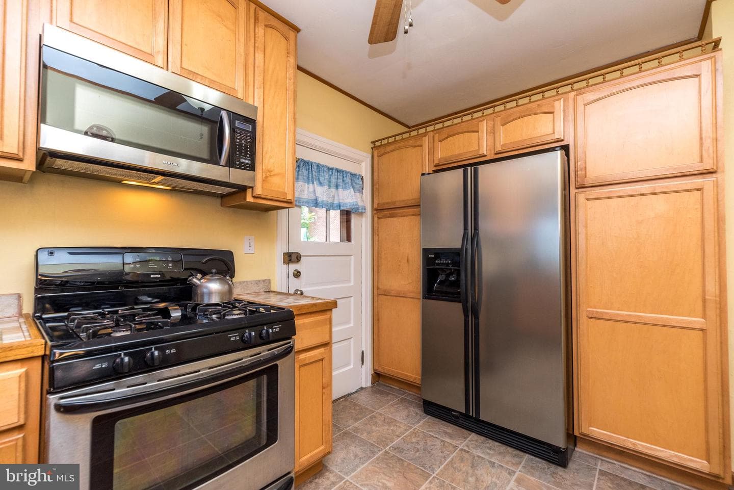 420 Passmore Street photo 7