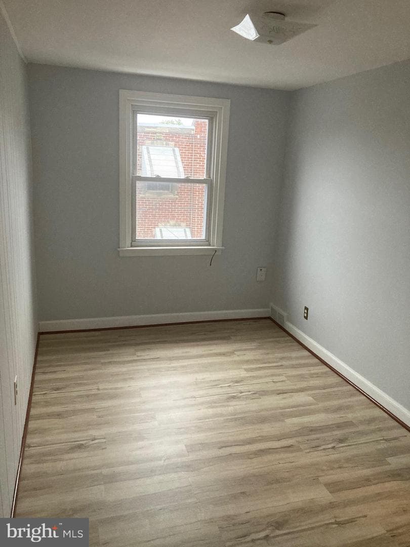5430 Tackawanna Street photo 14
