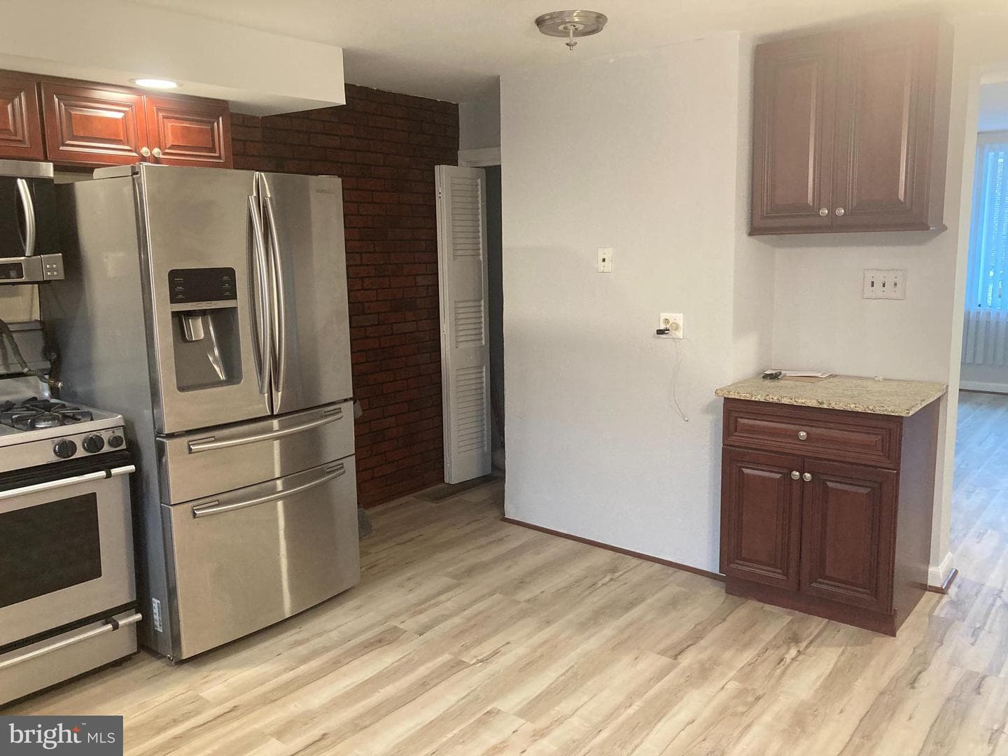 5430 Tackawanna Street photo 2