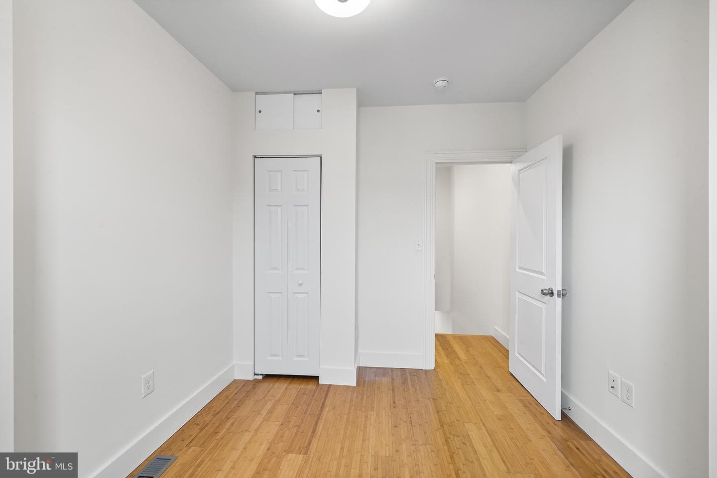 2342 Watkins Street photo 25