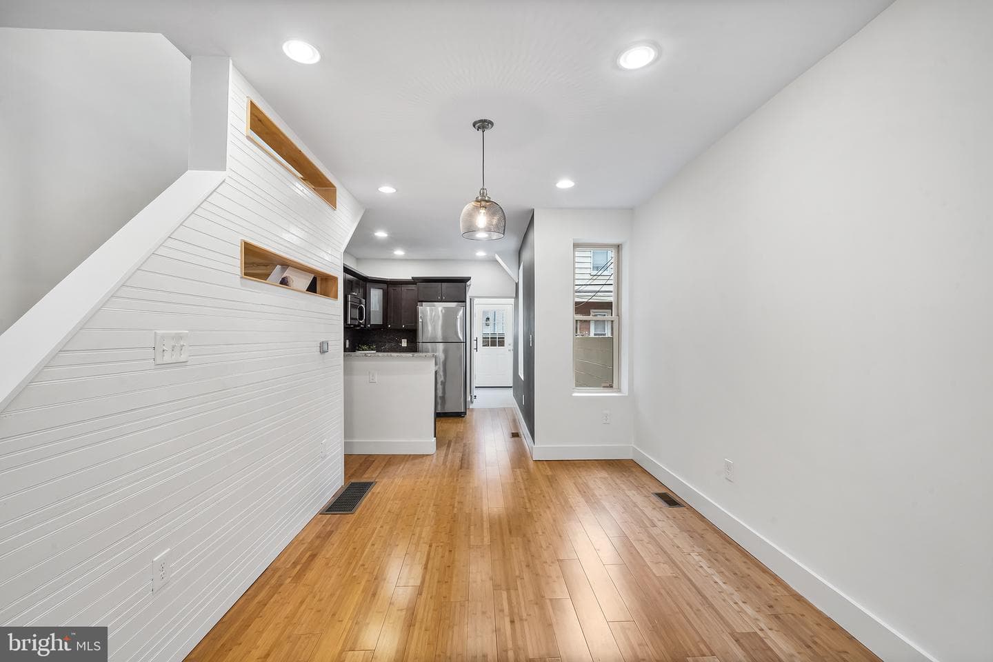 2342 Watkins Street photo 5