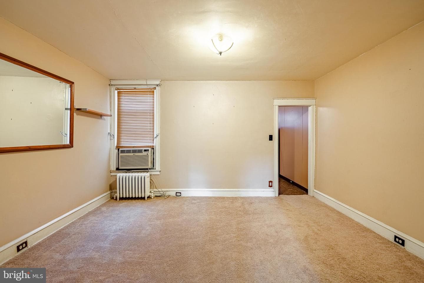 7186 N Uber Street photo 8