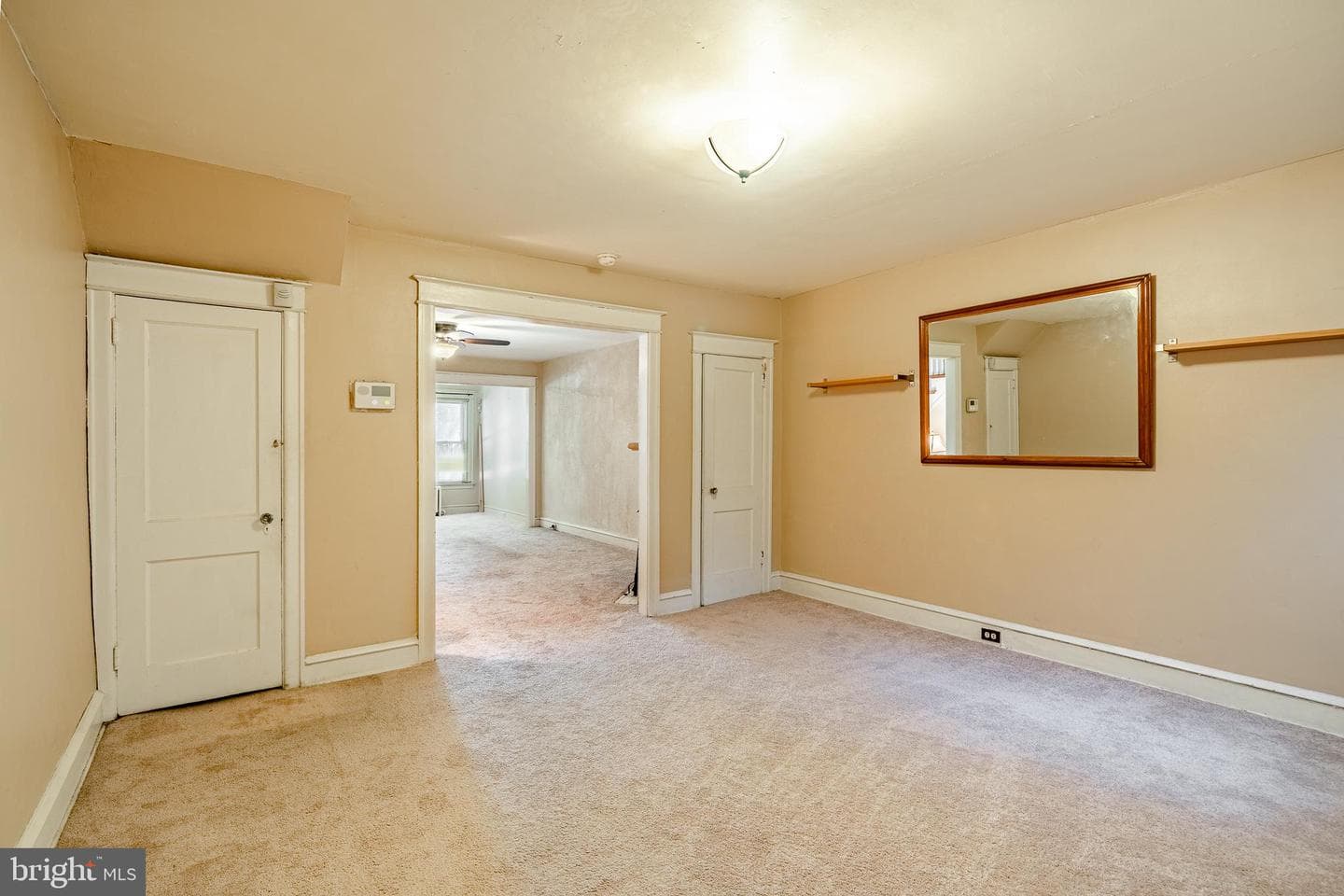 7186 N Uber Street photo 9