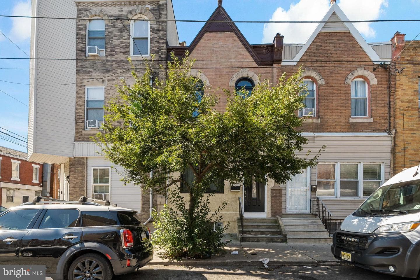 1702 Mifflin Street photo 1