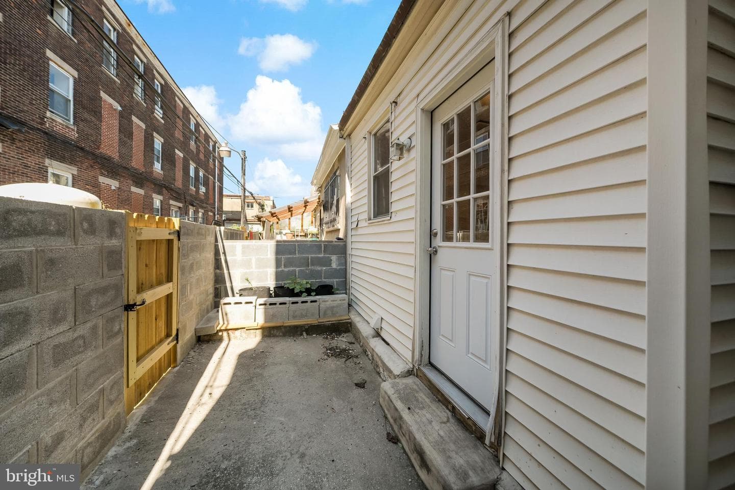 1702 Mifflin Street photo 15