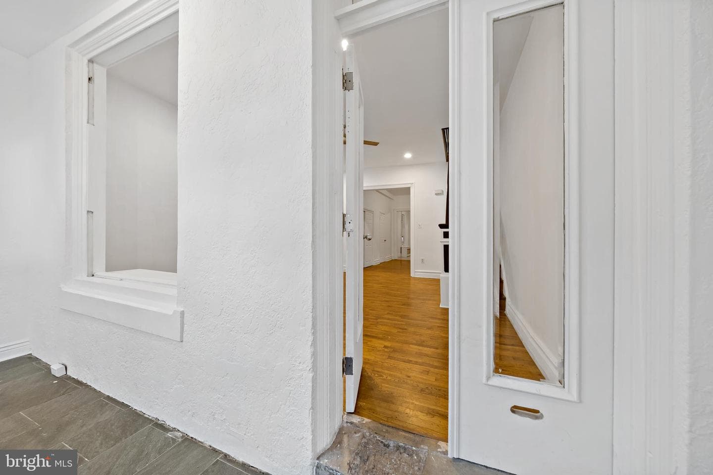 1702 Mifflin Street photo 4