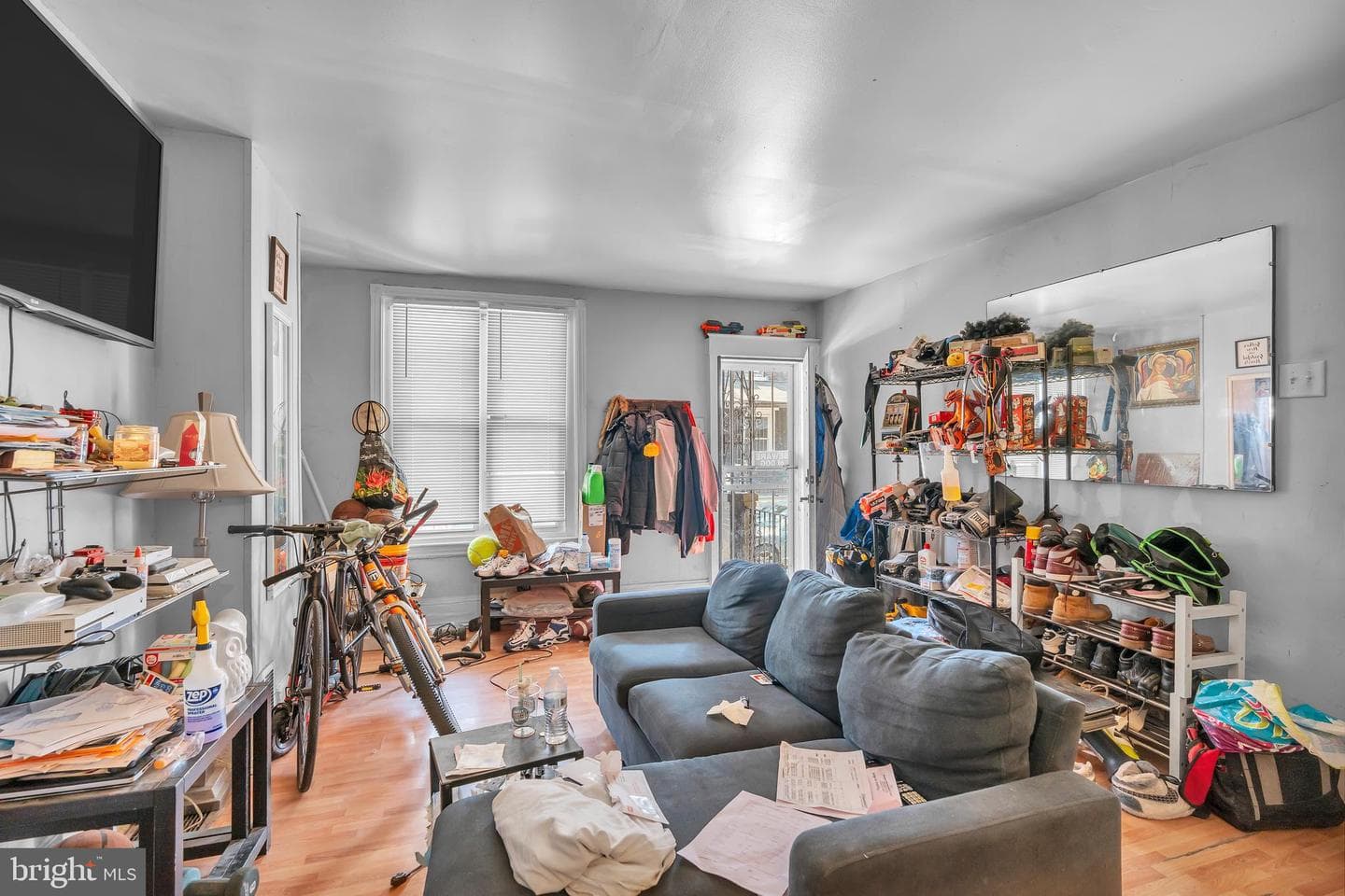 1908 S Beechwood Street photo 5