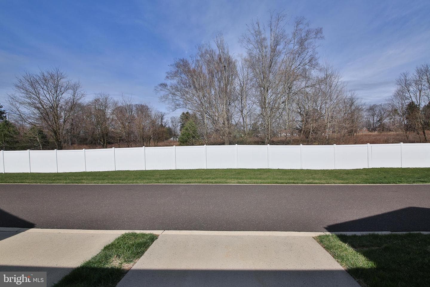 15030 Dahlia Drive photo 17