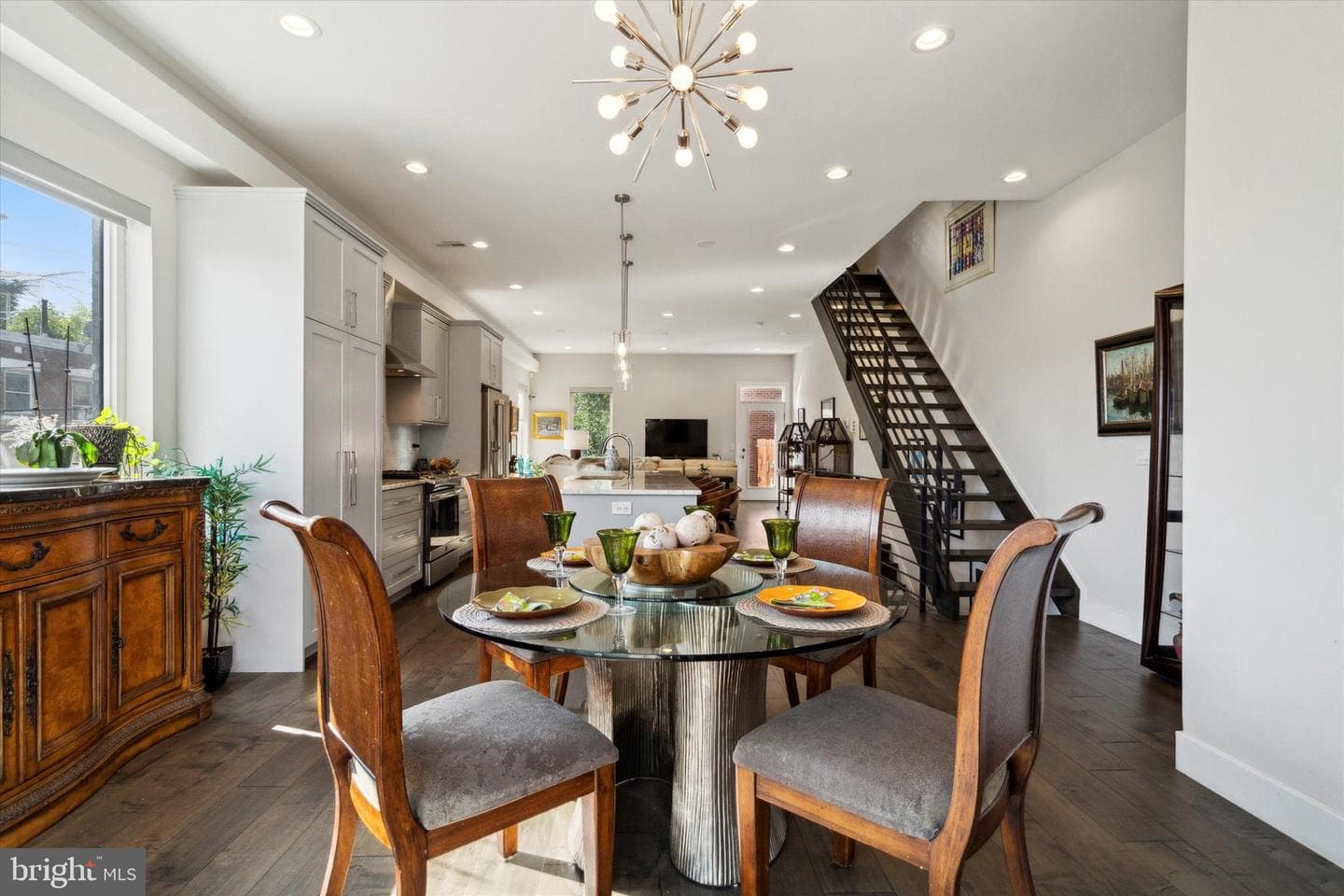 222 Green Lane photo 14