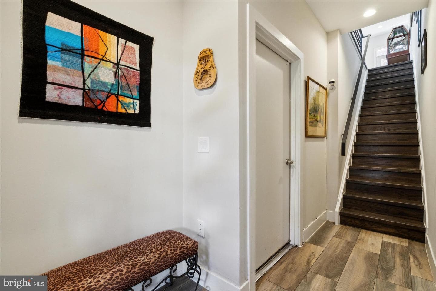 222 Green Lane photo 2