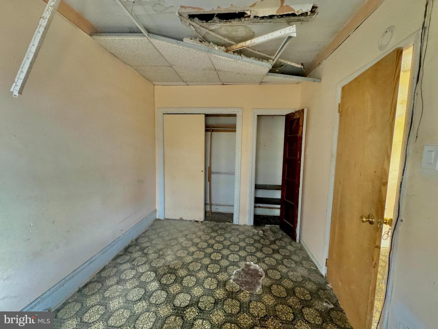 512 S Yewdall Street photo 12