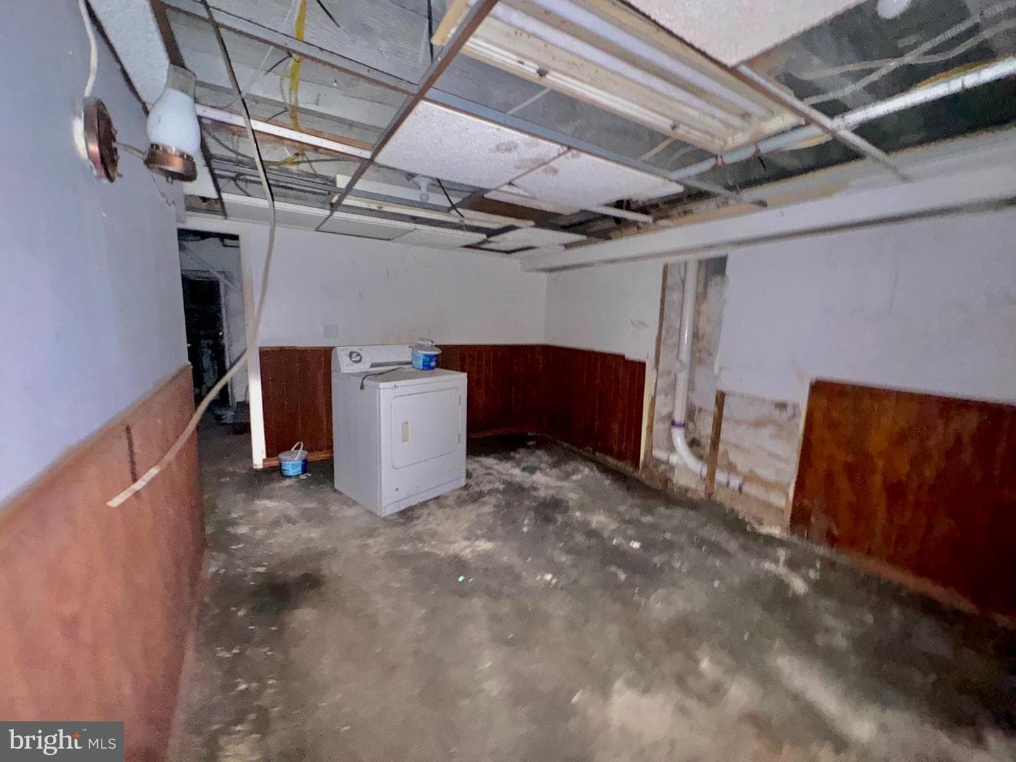 512 S Yewdall Street photo 8