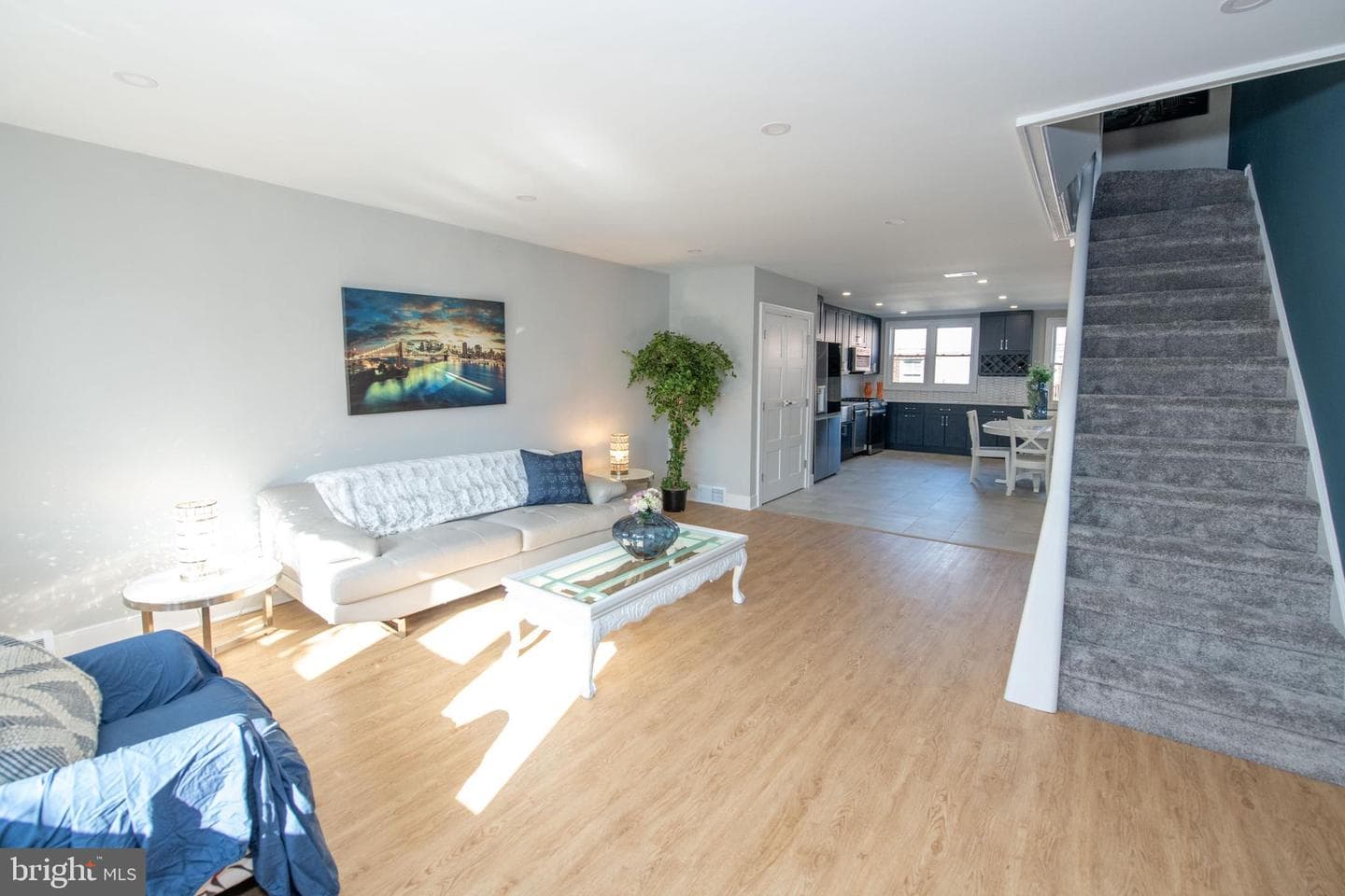 6634 Claridge Street photo 10