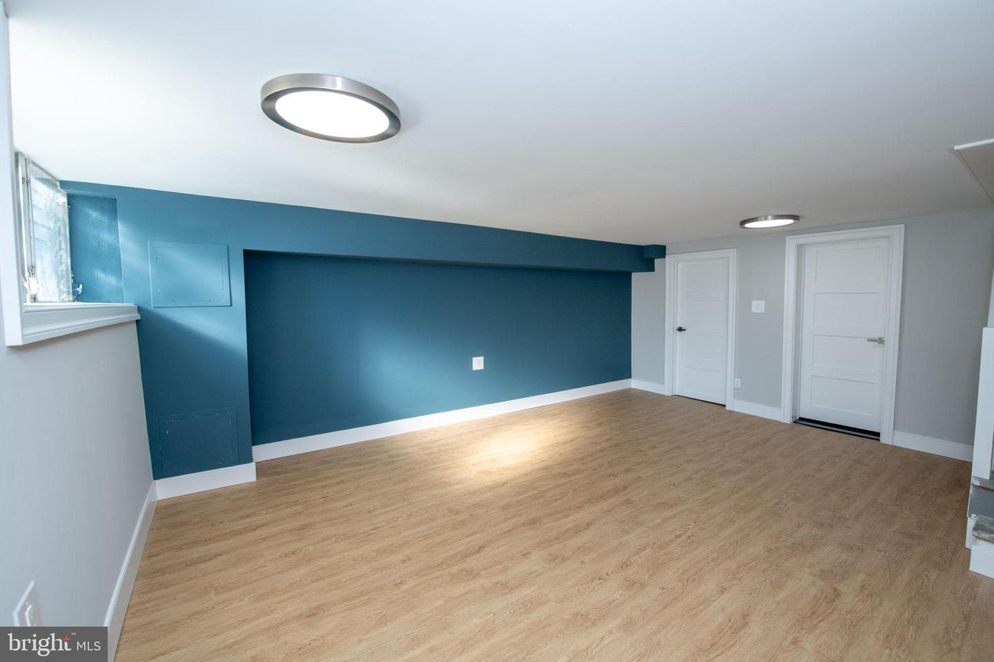 6634 Claridge Street photo 24