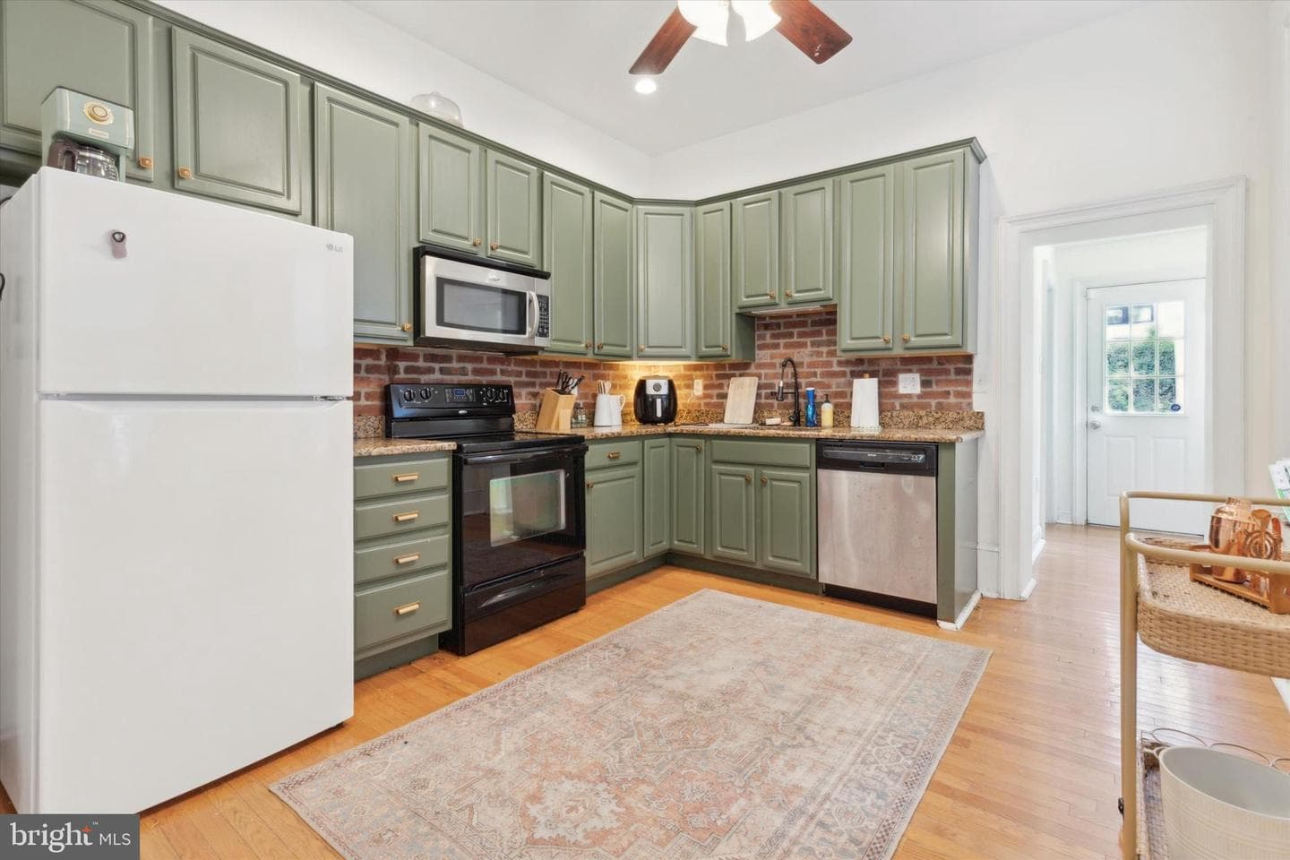 3827 Terrace Street photo 7