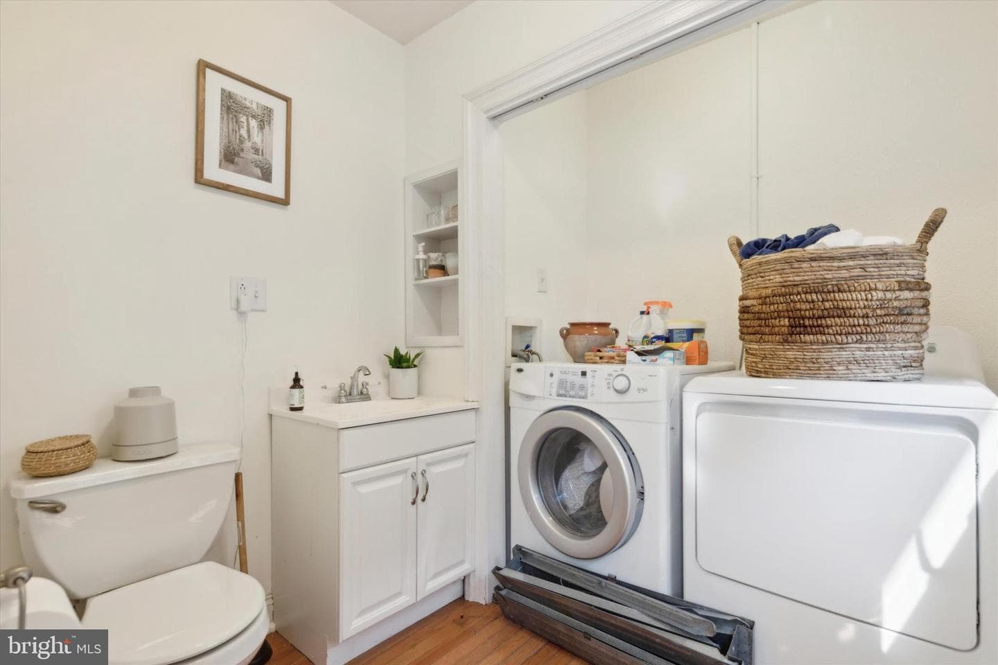 3827 Terrace Street photo 9