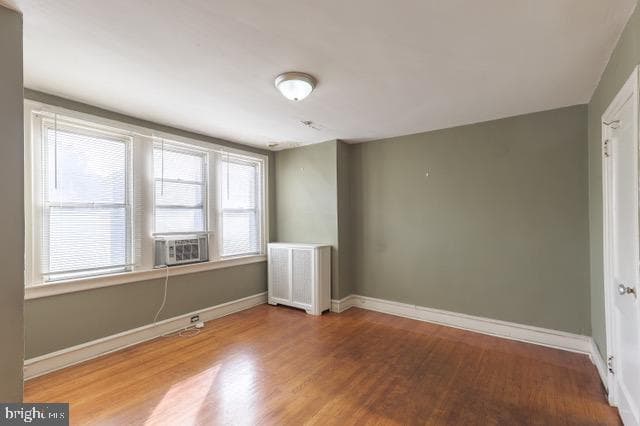 5946 Kemble Avenue photo 3