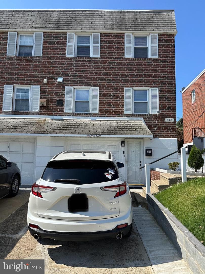 648 Lawler Street photo 1