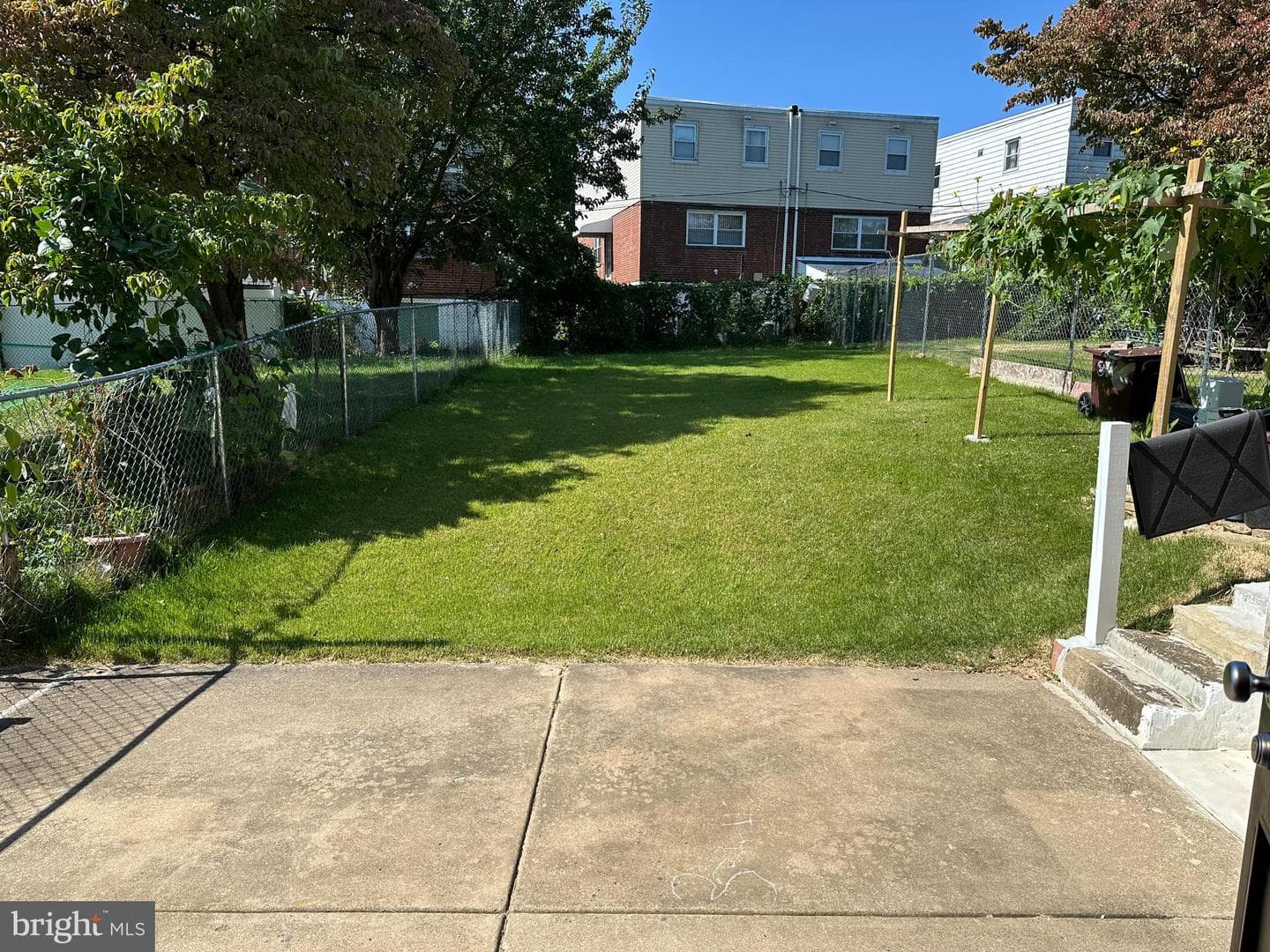 648 Lawler Street photo 25