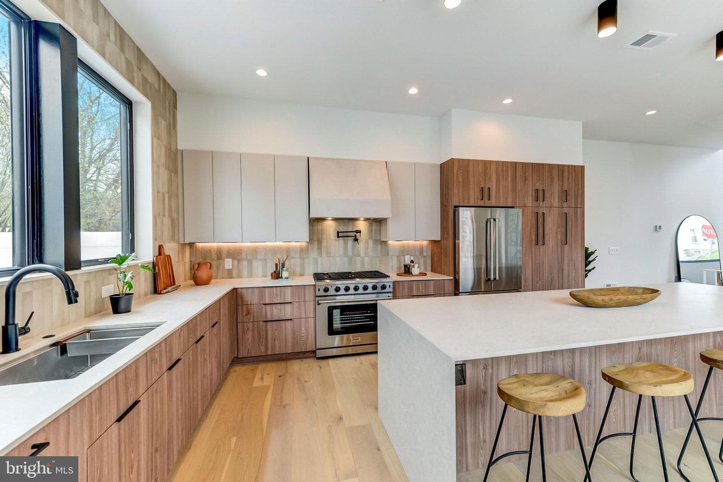 315 Delmar Street photo 2