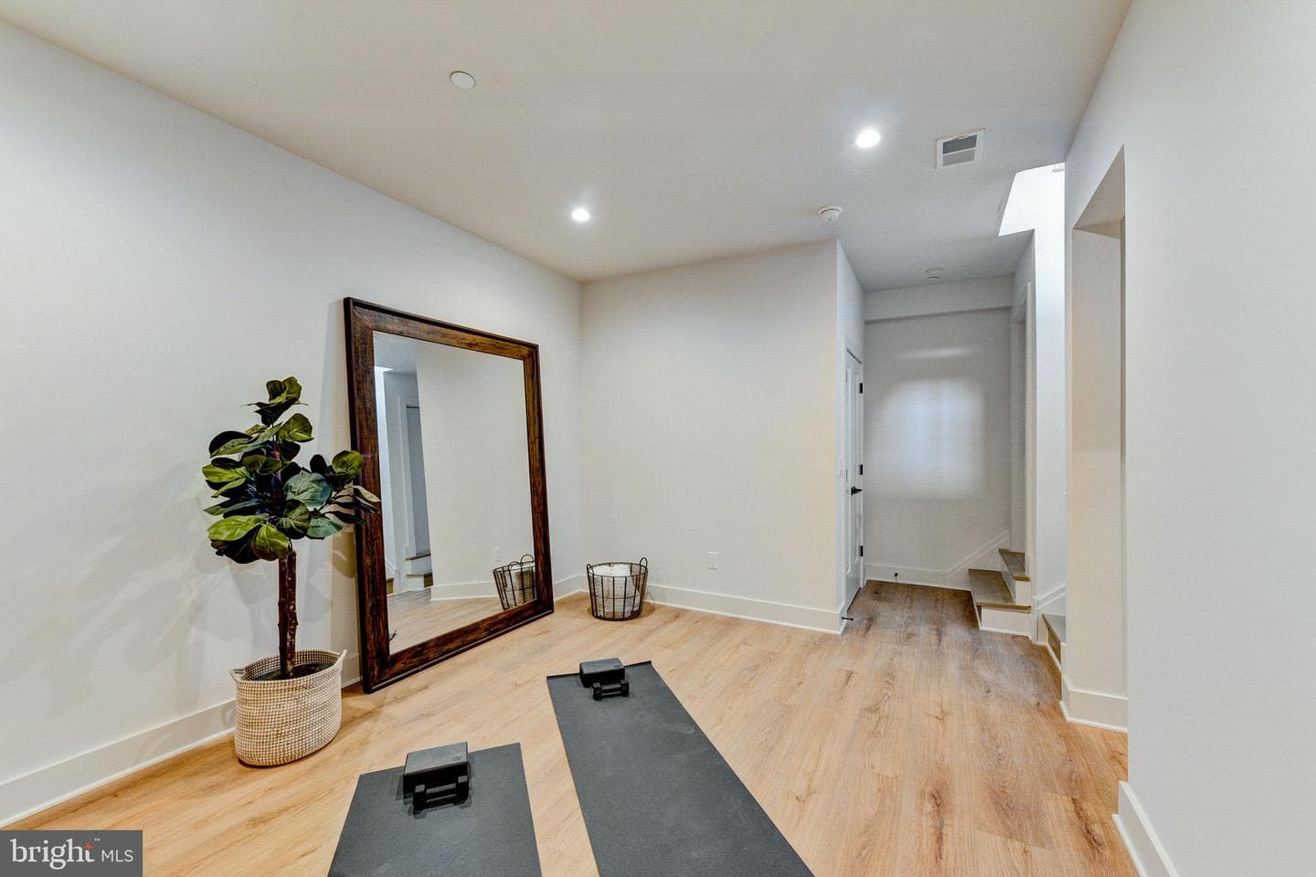 315 Delmar Street photo 34