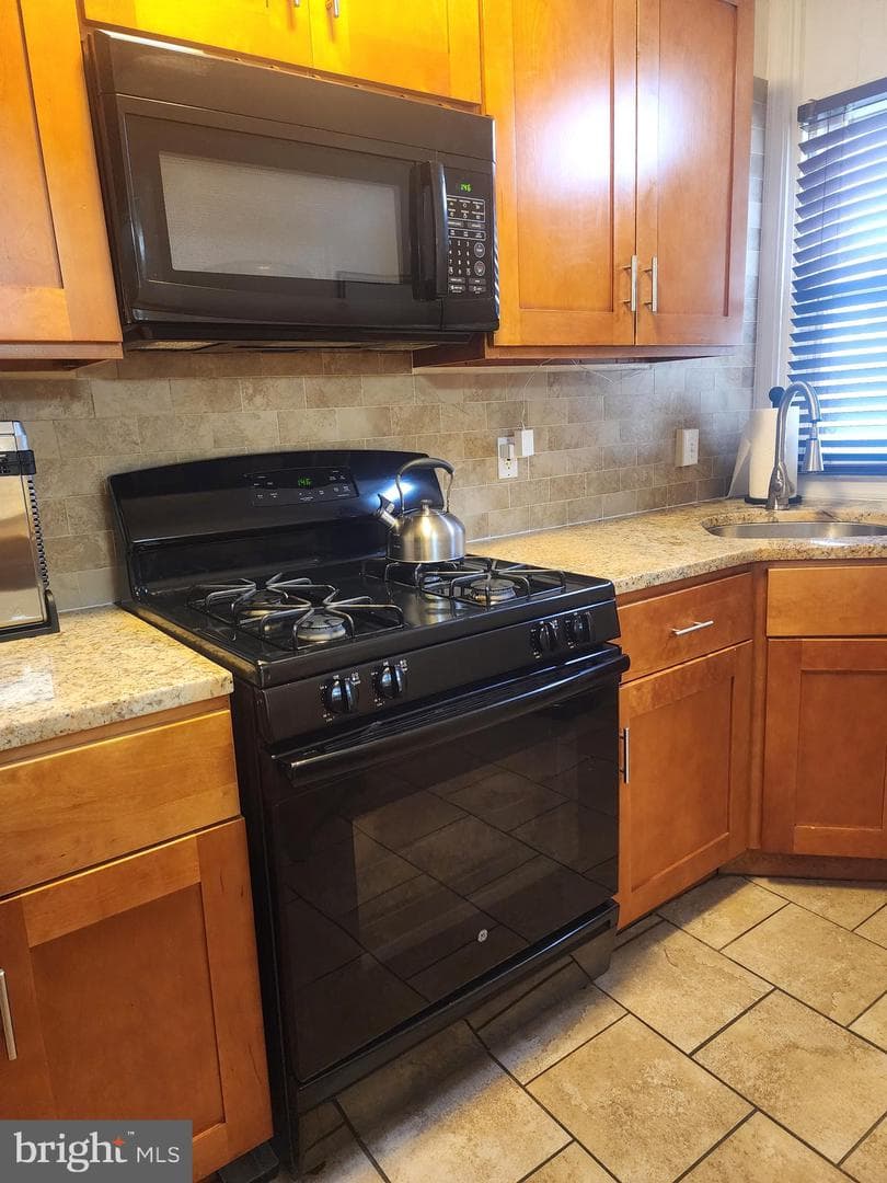 6642 N Opal Street photo 21