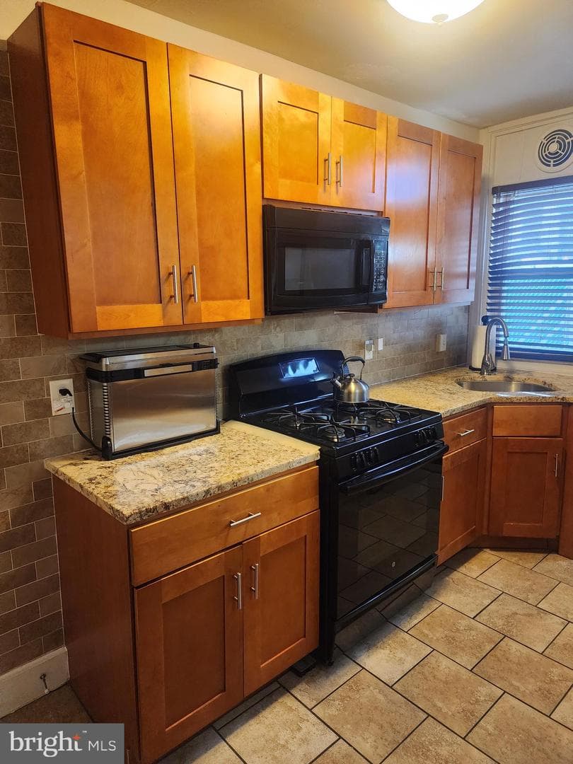6642 N Opal Street photo 22