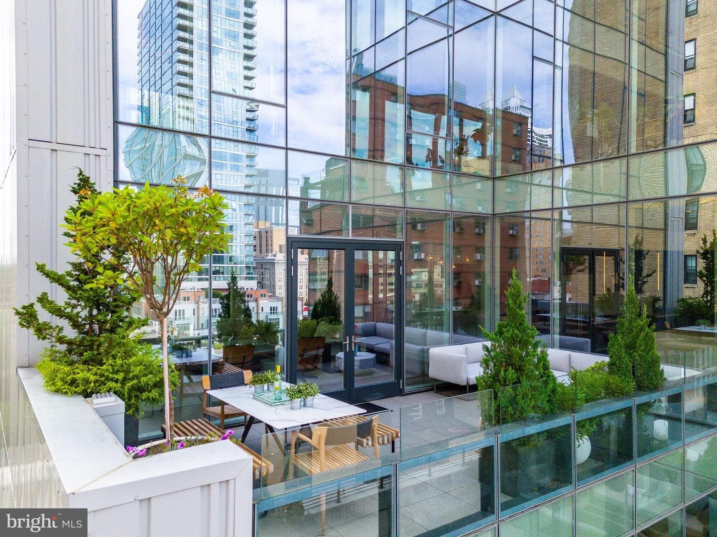 2110 Walnut Street #601 photo 21