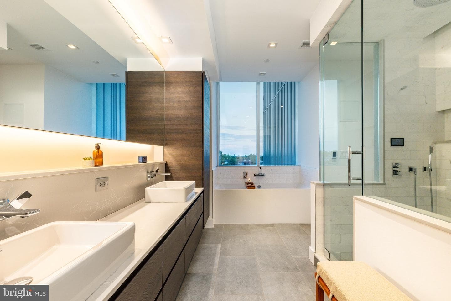 2110 Walnut Street #601 photo 52