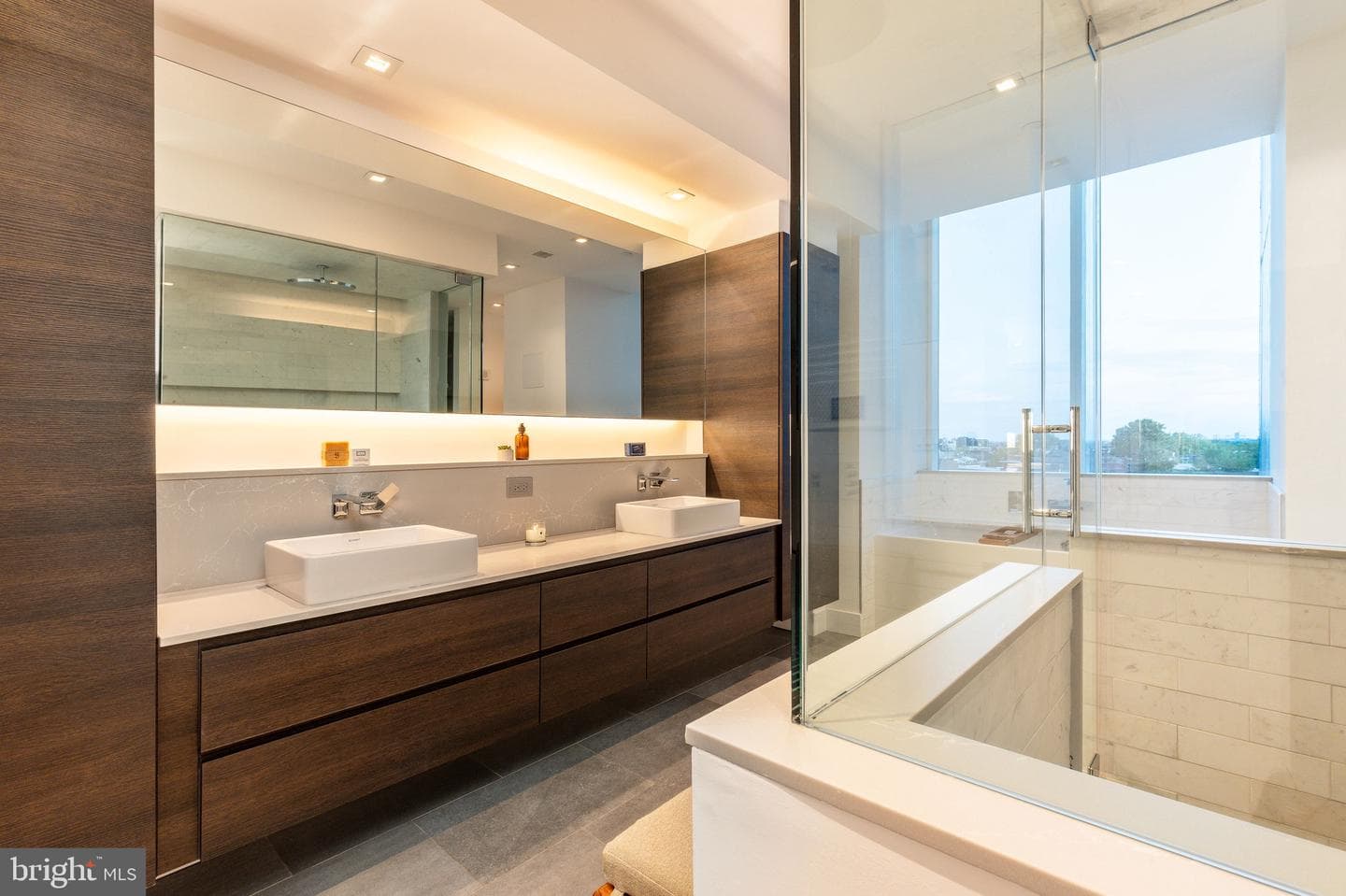 2110 Walnut Street #601 photo 53