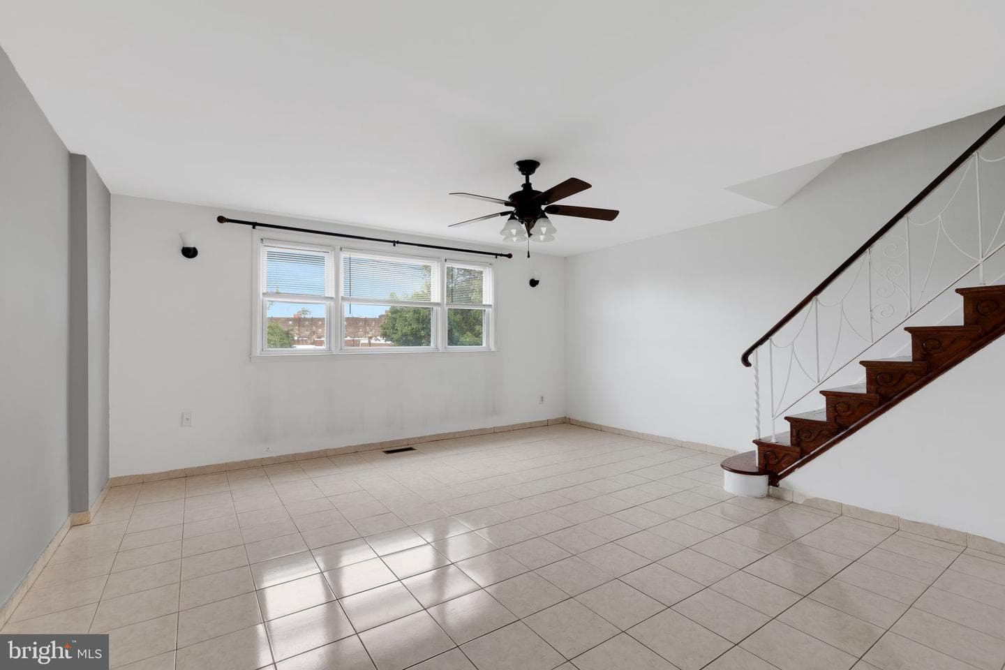 7456 Hill Road photo 14