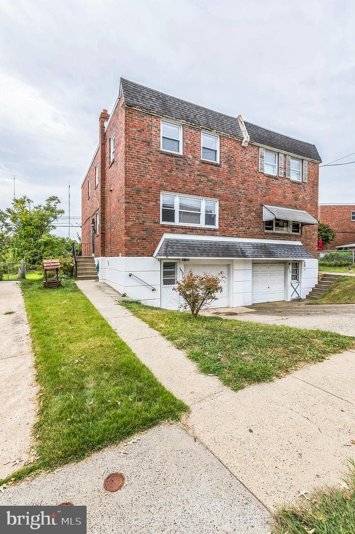 7456 Hill Road photo 2