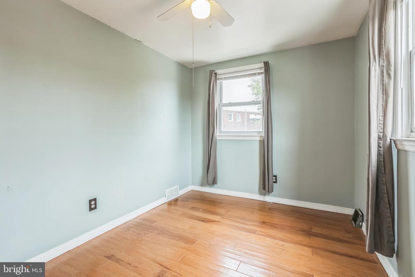 7456 Hill Road photo 27