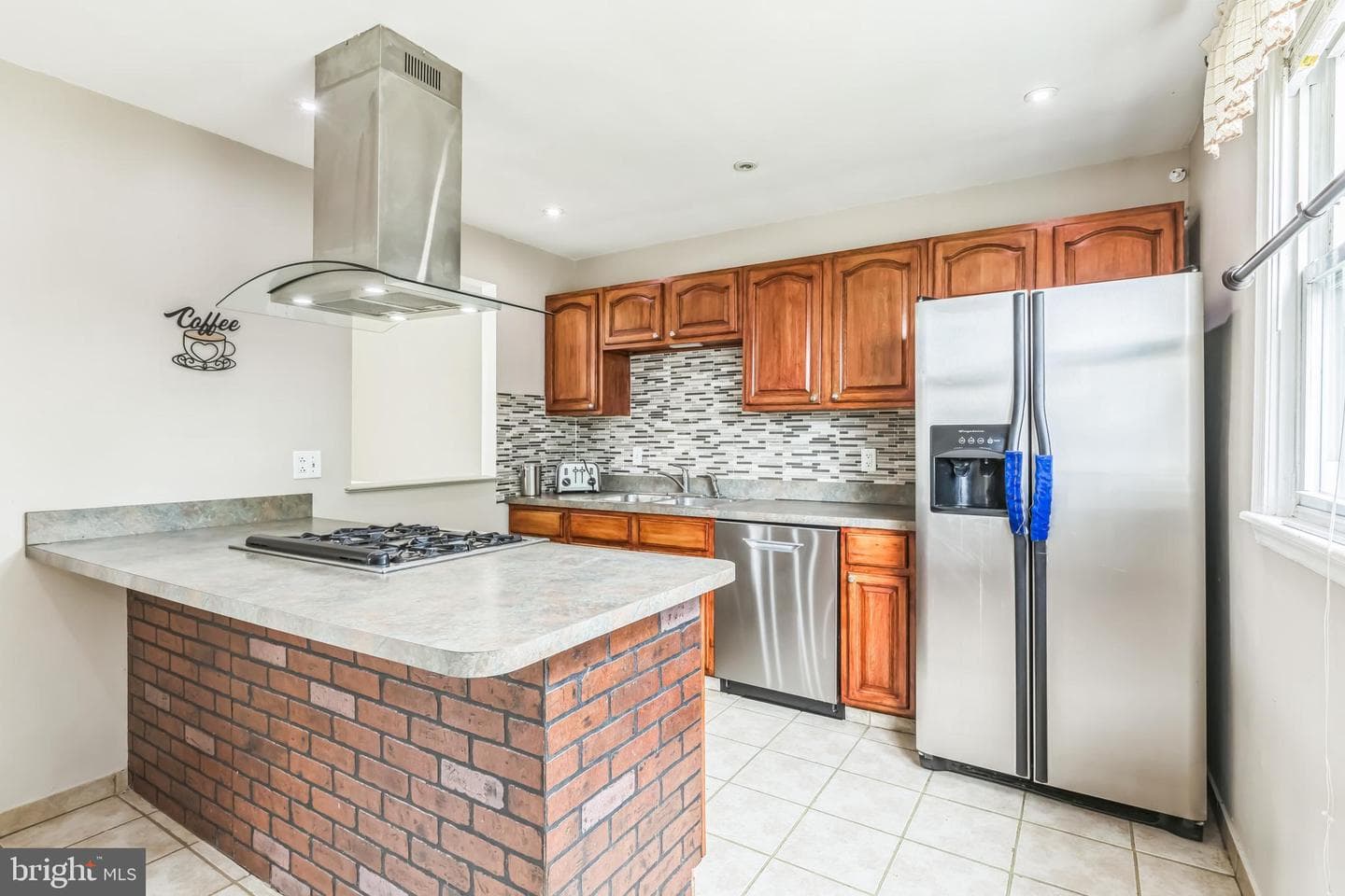 7456 Hill Road photo 7