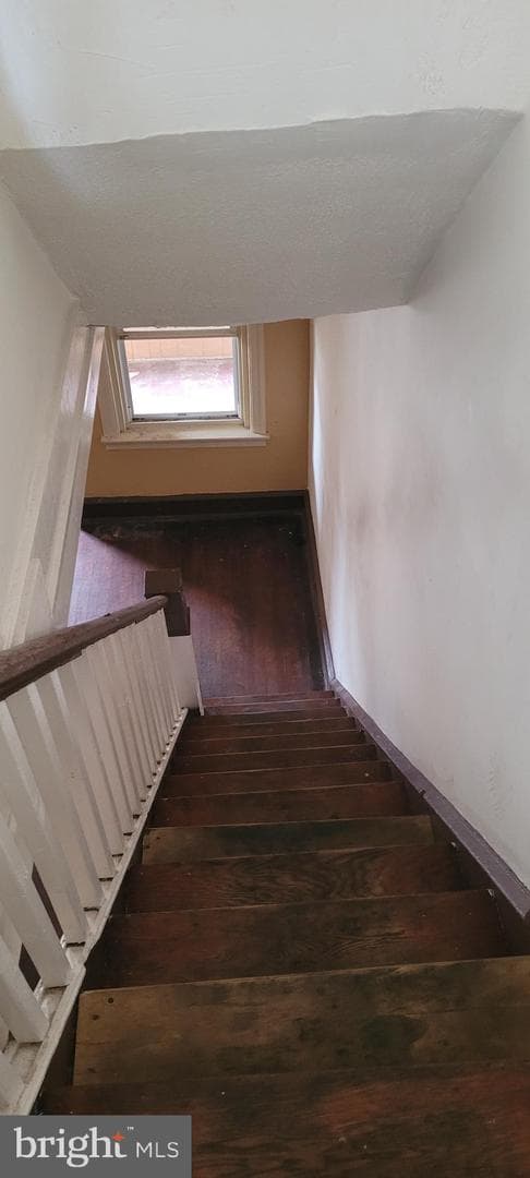 429 E Mentor Street photo 10