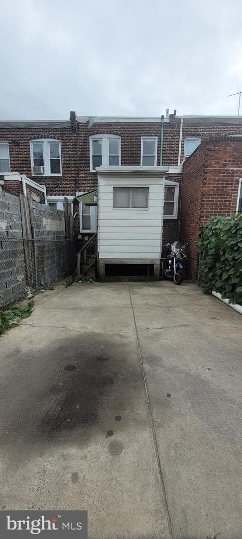 429 E Mentor Street photo 17