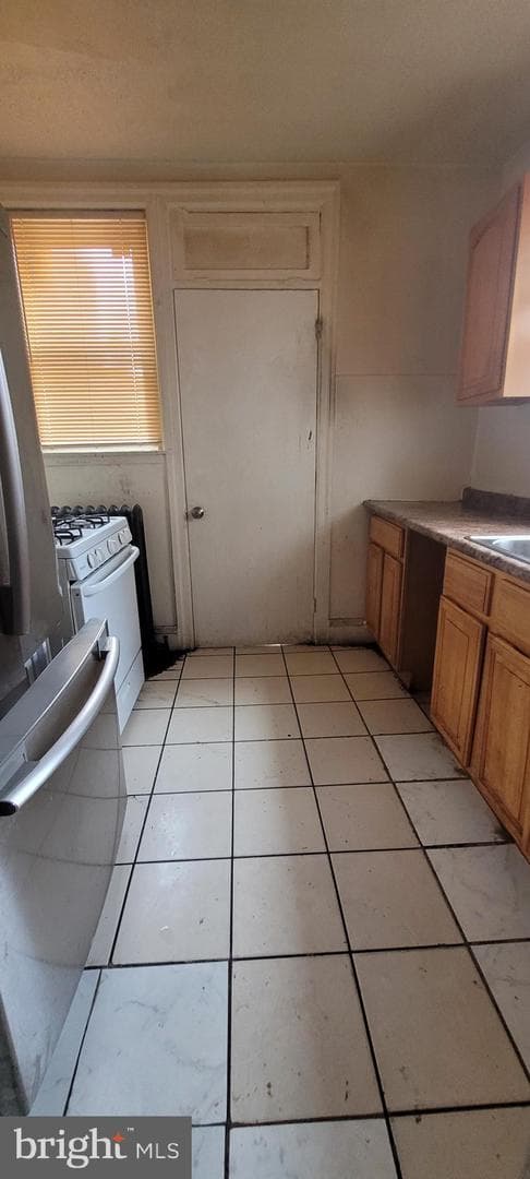 429 E Mentor Street photo 8