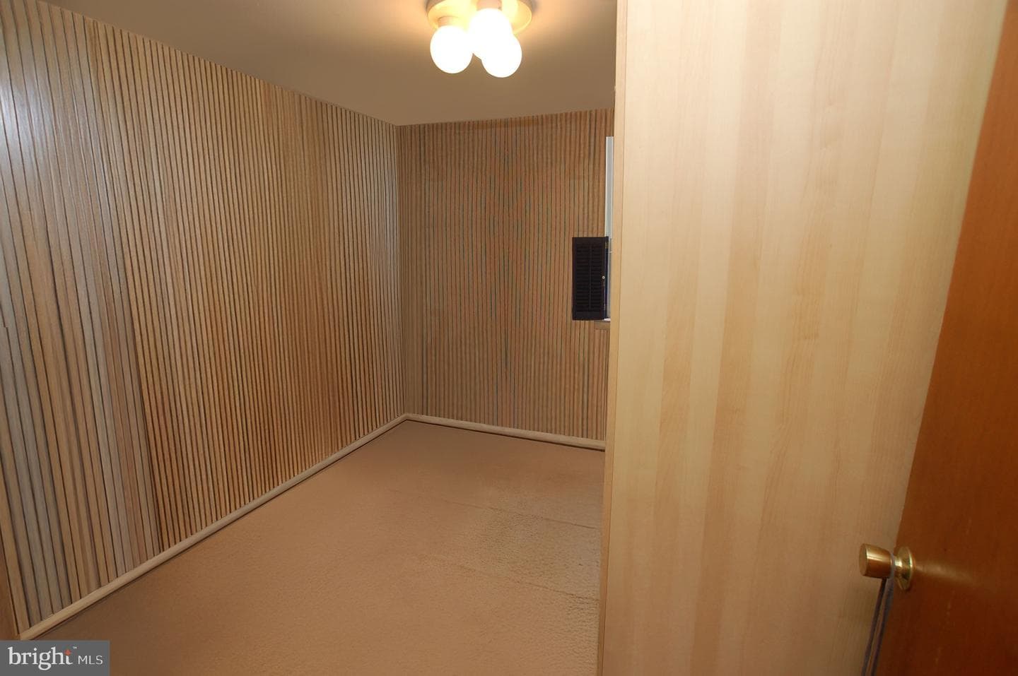 12424 Wyndom Road photo 24
