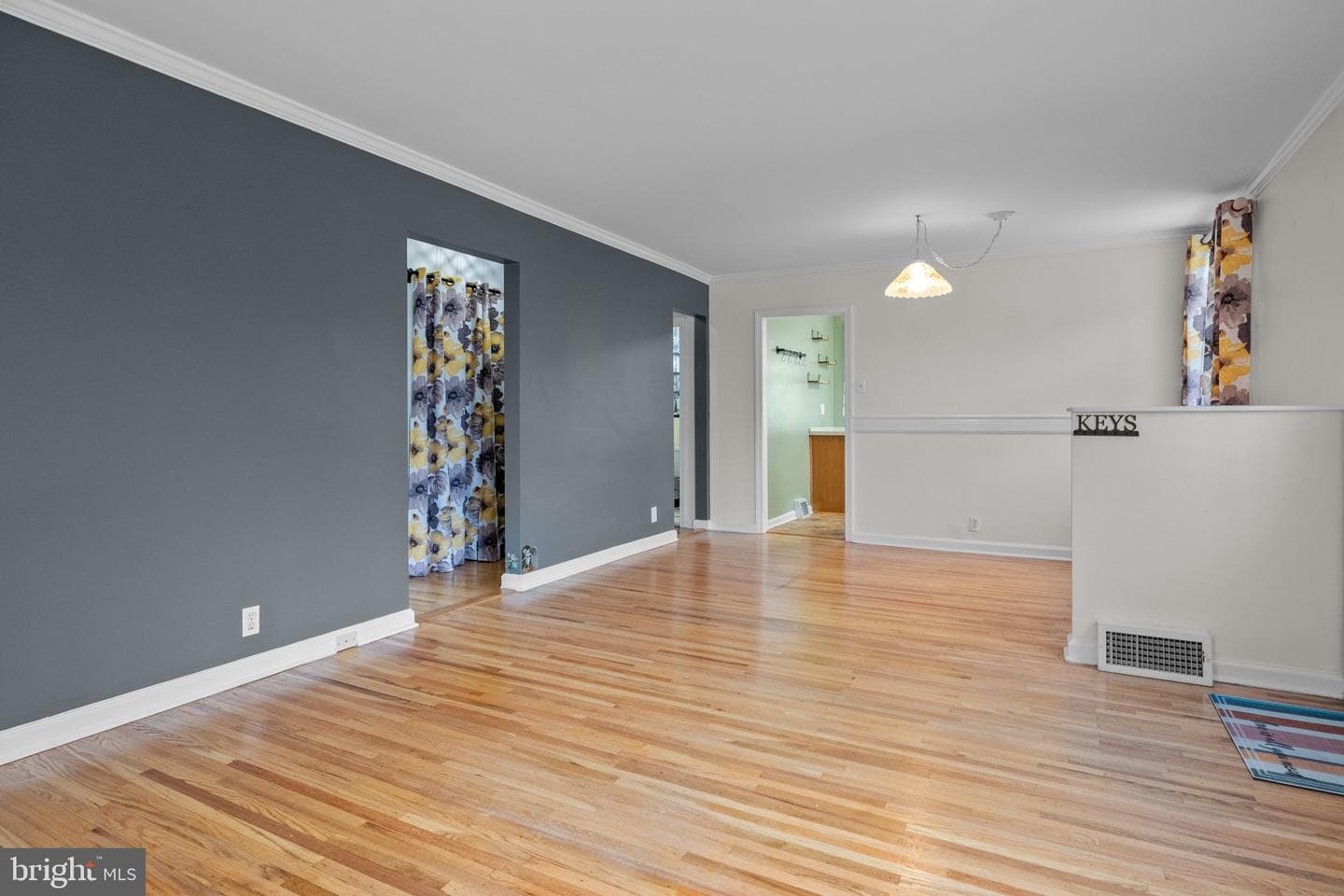7610 Brous Avenue photo 10