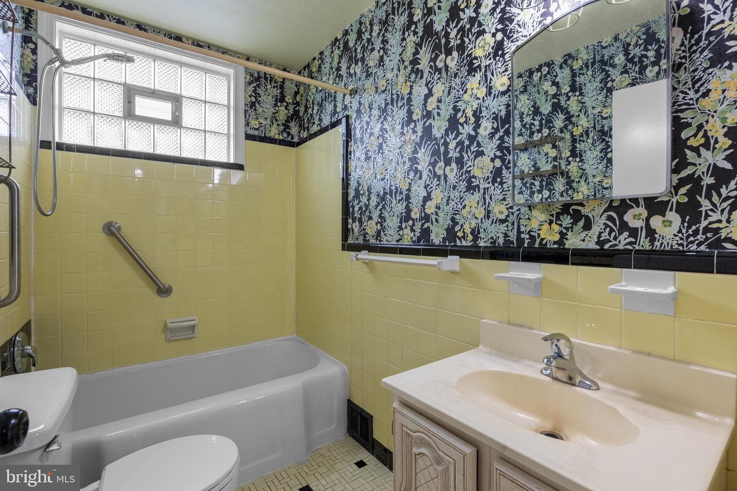 7610 Brous Avenue photo 22
