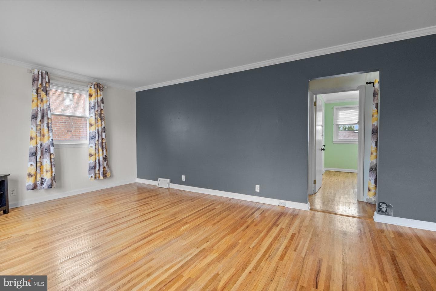 7610 Brous Avenue photo 9