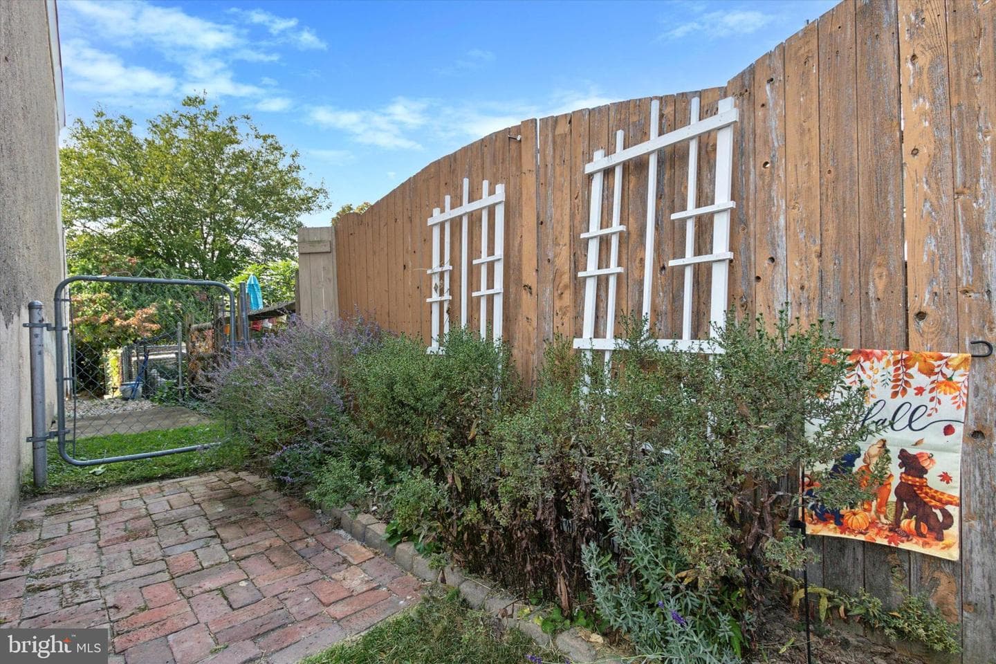 4618 Smick Street photo 33