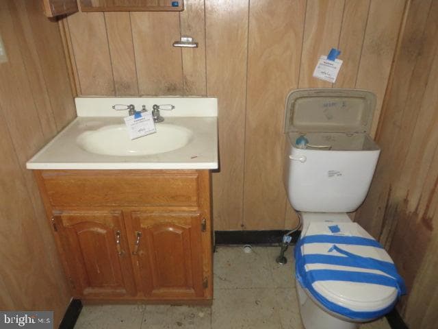 7729 Temple Road photo 4