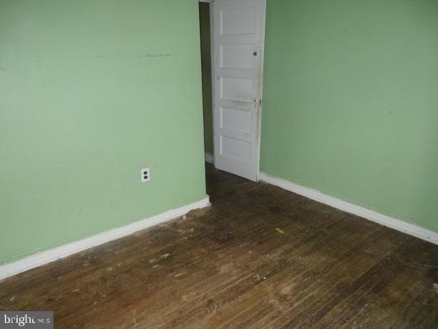 7729 Temple Road photo 6