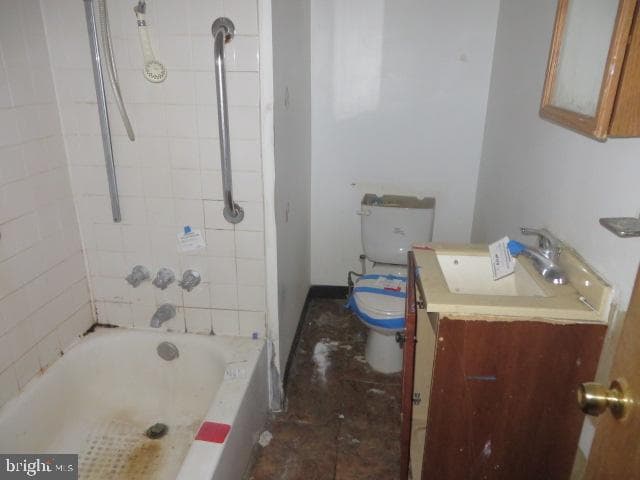 7729 Temple Road photo 9