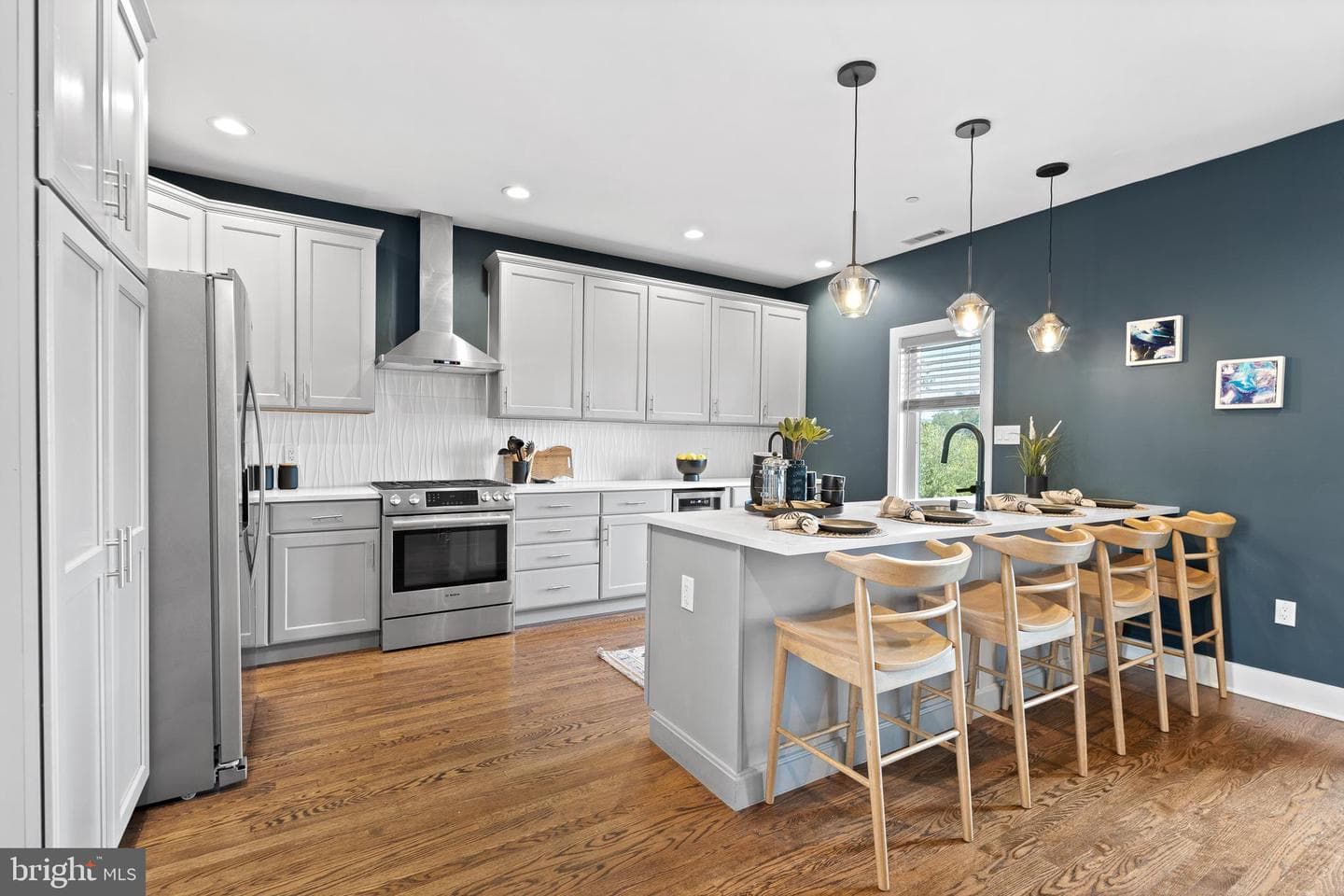 335 Wright Street photo 10