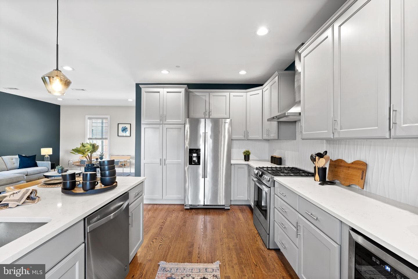 335 Wright Street photo 11