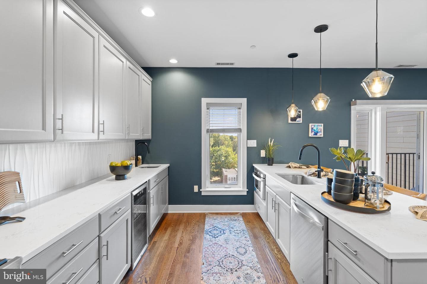 335 Wright Street photo 12