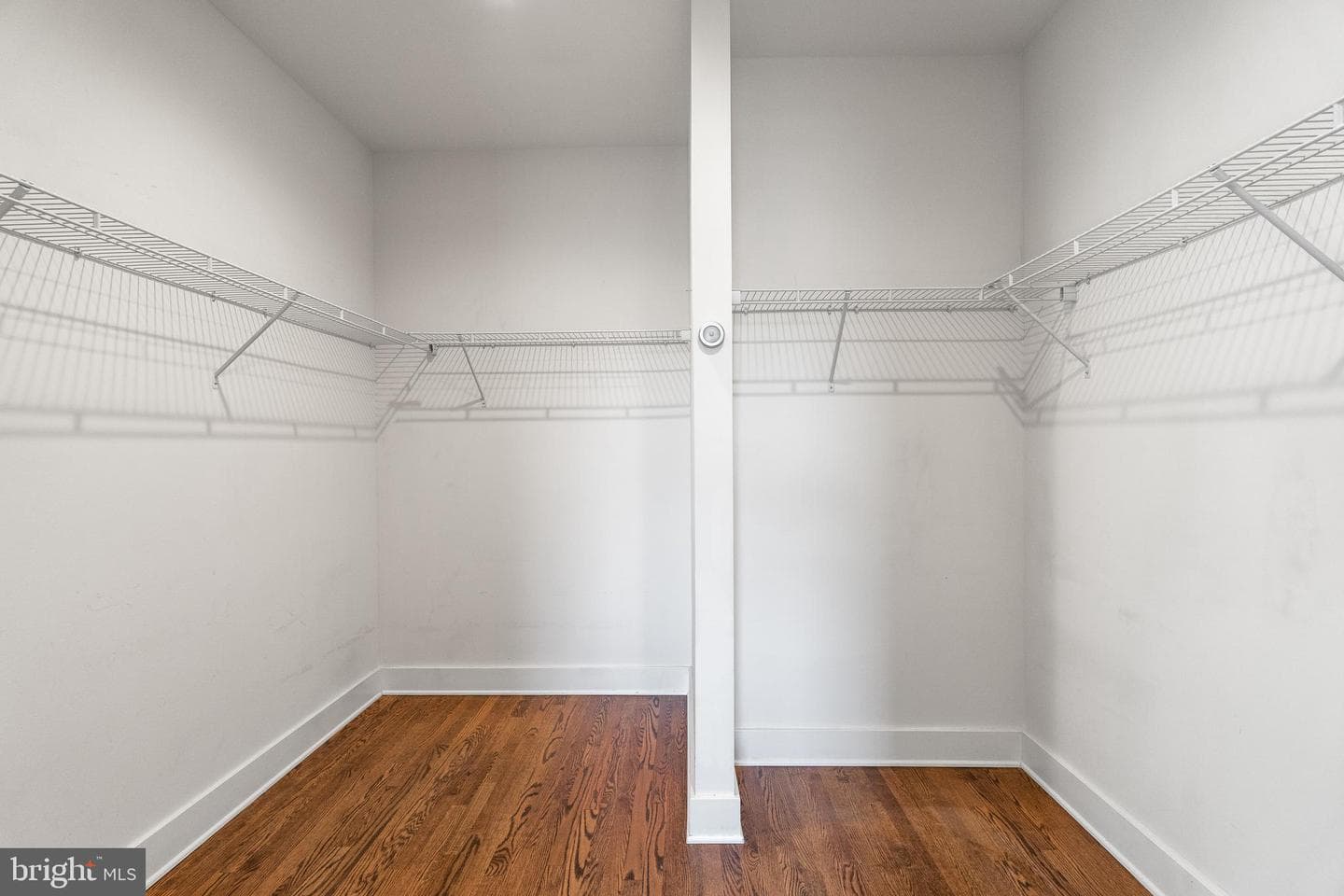335 Wright Street photo 23